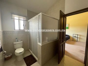 CASA EN VENTA EN EL JAZMIN, SN JUAN DEL RIO, QRO. Fanny