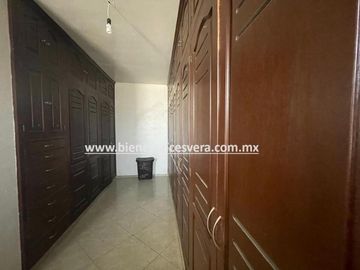 CASA EN VENTA EN EL JAZMIN, SN JUAN DEL RIO, QRO. Fanny