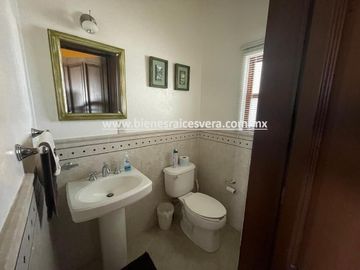 CASA EN VENTA EN EL JAZMIN, SN JUAN DEL RIO, QRO. Fanny