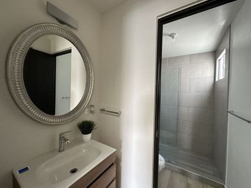 CASA EN VENTA 2 RECAMARAS EN ZONA SANTA FE, RESIDENCIAL BURDEOS, TIJUANA BC