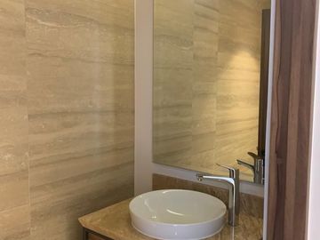 INVERSIONISTA: EN VENTA DEPARTAMENTO  CON INQUILINO EN ZIBATA EN EL ROYAL VIEW .