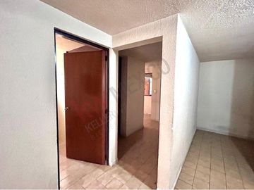 Casa en Venta en Col. Del Valle en San Luis Potosí, muy cerca de av. Nereo Rdz, Parque Morales y Plaza el Dorado