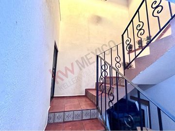 Casa en Venta en Col. Del Valle en San Luis Potosí, muy cerca de av. Nereo Rdz, Parque Morales y Plaza el Dorado