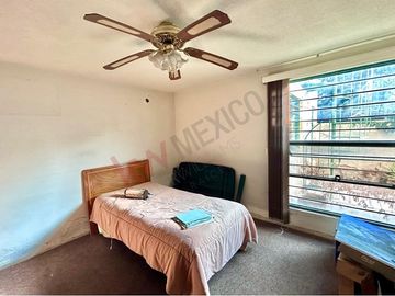 Casa en Venta en Col. Del Valle en San Luis Potosí, muy cerca de av. Nereo Rdz, Parque Morales y Plaza el Dorado