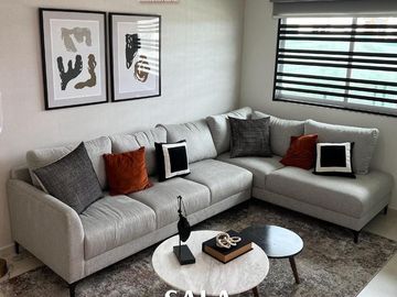 Se vende casa | 3 rec | 2 1/2 baños | La Rioja Residencial
