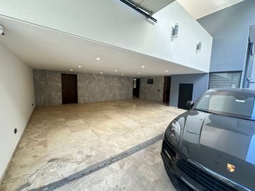 MAGNIFICA CASA EN BOSQUE DE LOS LAGOS
