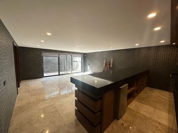 MAGNIFICA CASA EN BOSQUE DE LOS LAGOS