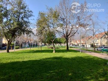 Casa en Venta en Av. La Florida con Rojas Magallanes
