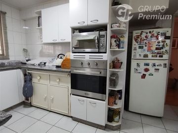 Casa en Venta en Av. La Florida con Rojas Magallanes