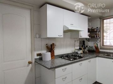 Casa en Venta en Av. La Florida con Rojas Magallanes