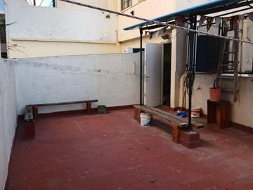 Depto.tipo casa de 7 ambientes en Venta en Almagro
