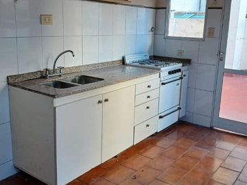 Depto.tipo casa de 7 ambientes en Venta en Almagro