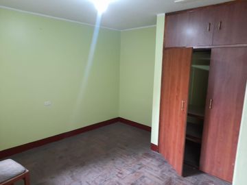 Alquiler de Departamento en el 2do piso - Zarate SJL