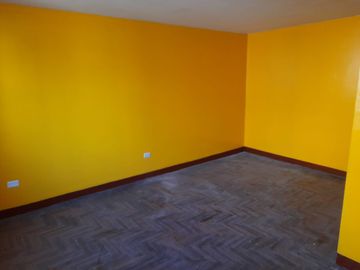 Alquiler de Departamento en el 2do piso - Zarate SJL