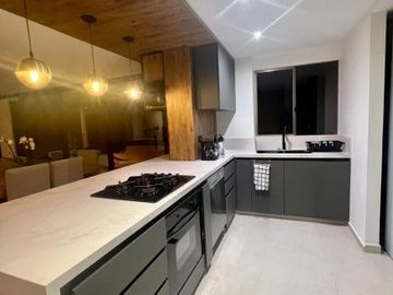 Apartamento en Arriendo Ubicado en Medellín Codigo 2018