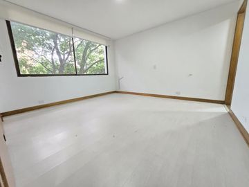 Apartamento en Arriendo Ubicado en Medellín Codigo 2019