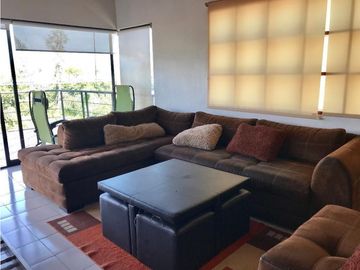 Casa en Venta con Vista al Lago en Exclusivo Condominio de 4 Casas
