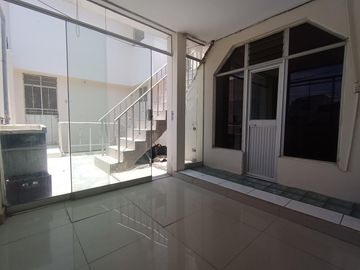 CASA EN JLBYR