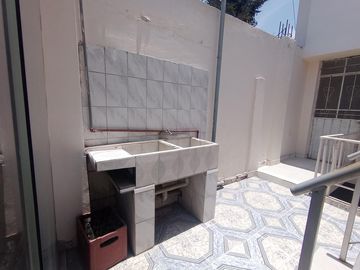 CASA EN JLBYR