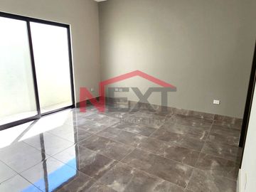 Casa de 1 Piso al Norte, en Hacienda SantaAna