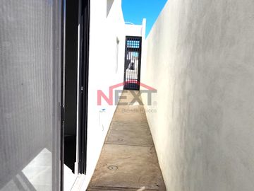 Casa de 1 Piso al Norte, en Hacienda SantaAna