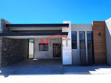 Casa de 1 Piso al Norte, en Hacienda SantaAna