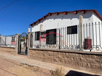 VENTA CASA , UN SOLO NIVEL en  Lomas de San Carlos