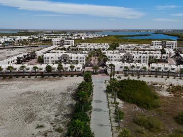 CASA EN VENTA EN PUNTA ESMERALDA GRAND