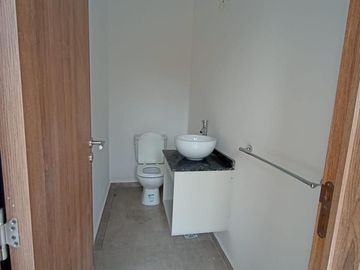 VENDO DUPLEX 3DORM 160MTS CUB. EN BARRIO NORTE 1, VILLA ALLENDE