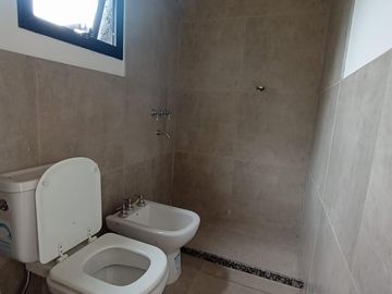 VENDO DUPLEX 3DORM 160MTS CUB. EN BARRIO NORTE 1, VILLA ALLENDE