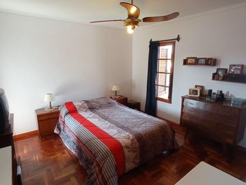 Casa 6 ambientes en venta en Ituzaingo