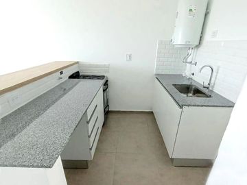 MONOAMBIENTE ESTRENAR en 7 e/ 62 y 63