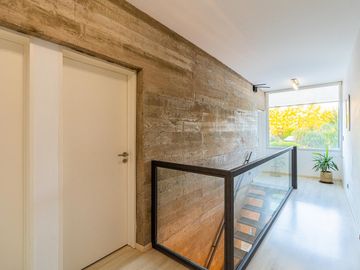 CASA A LA VENTA 3 DORMIS EN PUERTO ROLDAN