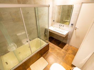 CASA A LA VENTA 3 DORMIS EN PUERTO ROLDAN