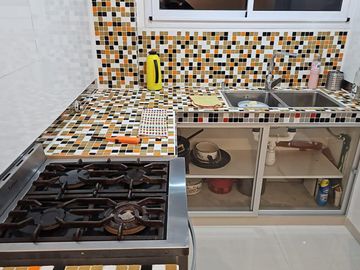 Departamento en venta - 2 Dormitorios 1 Baño - 80Mts2 - La Plata