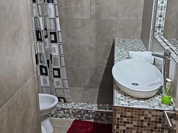 Departamento en venta - 2 Dormitorios 1 Baño - 80Mts2 - La Plata