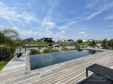 Casa en venta Yacht Nordelta