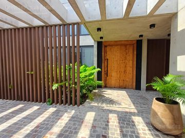 Casa en venta Yacht Nordelta