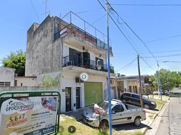 Único departamento 3 ambientes 1er piso en zona céntrica Escobar. Don Bosco al 400