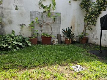 Duplex  en Castelar - 2 dormitorios - Patio - Cochera - Oficina -