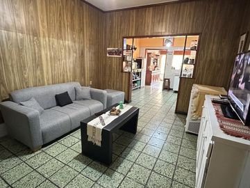 Casa en  venta - buena ubicacion y terreno