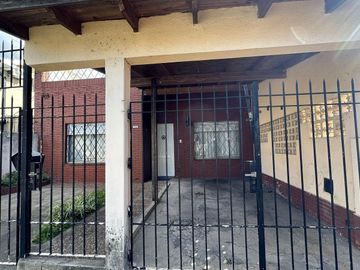 Casa en  venta - buena ubicacion y terreno