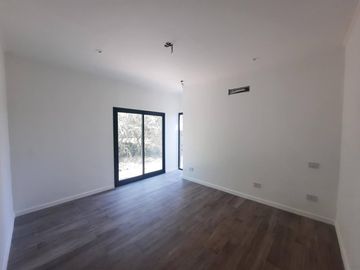 VENTA - Casa en Puerto Roldan