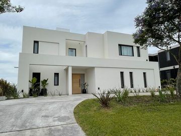 Casa - Vistas al lago