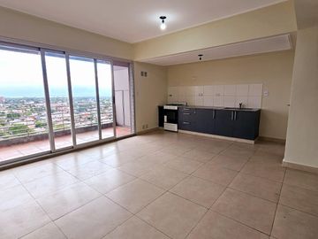 ALQUILER! Departamento de categoría tipo dúplex de 2 dormitorios en Lavalle al 1100, Barrio Sur