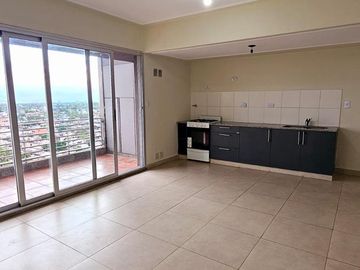 ALQUILER! Departamento de categoría tipo dúplex de 2 dormitorios en Lavalle al 1100, Barrio Sur