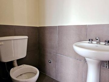 ALQUILER! Departamento de categoría tipo dúplex de 2 dormitorios en Lavalle al 1100, Barrio Sur