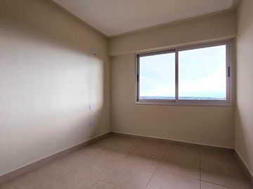 ALQUILER! Departamento de categoría tipo dúplex de 2 dormitorios en Lavalle al 1100, Barrio Sur