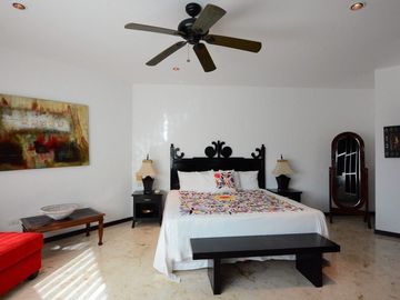INCREÍBLE DEPARTAMENTO DE TRES NIVELES CON DOS RECÁMARAS EN INMEJORABLE UBICACIÓ