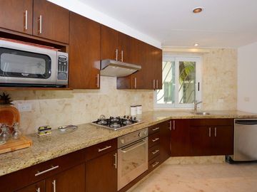 INCREÍBLE DEPARTAMENTO DE TRES NIVELES CON DOS RECÁMARAS EN INMEJORABLE UBICACIÓ